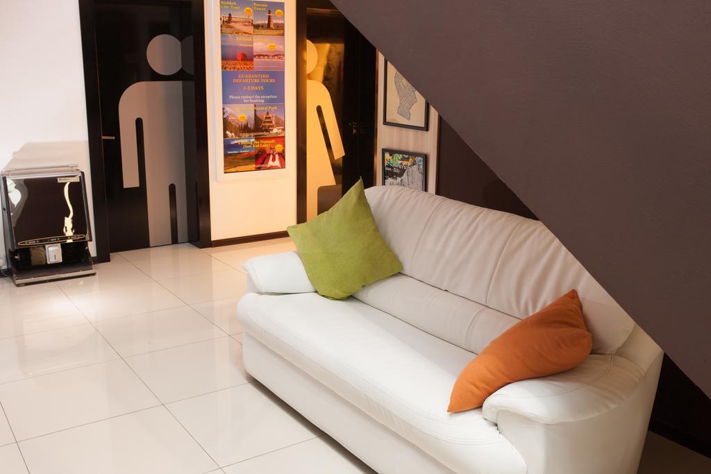 Futuro Hotel Bichkek Extérieur photo