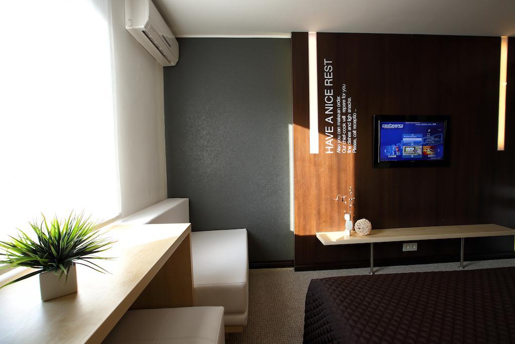 Futuro Hotel Bichkek Chambre photo